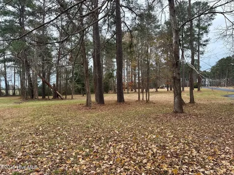 62 Currituck Court Oriental NC 28571