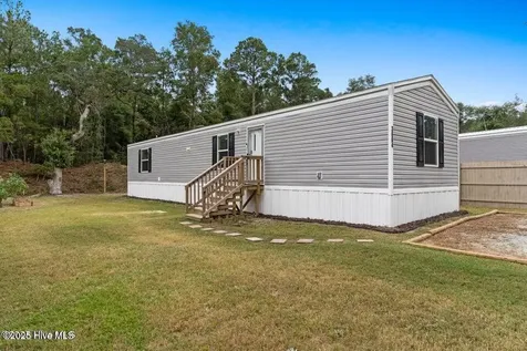 3664 Lakeview Drive SW Supply NC 28462