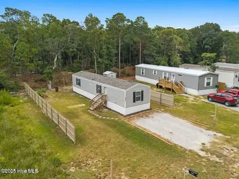 3664 Lakeview Drive SW Supply NC 28462