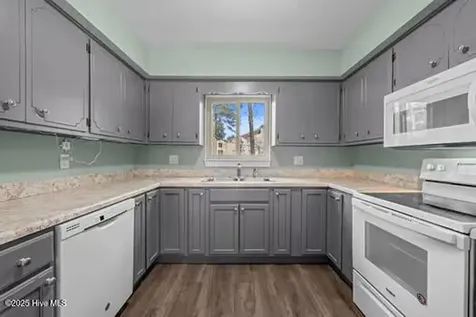 65 Quarterdeck Townes New Bern NC 28562