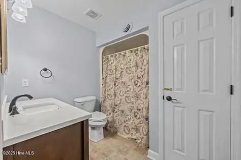 65 Quarterdeck Townes New Bern NC 28562
