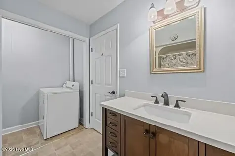 65 Quarterdeck Townes New Bern NC 28562