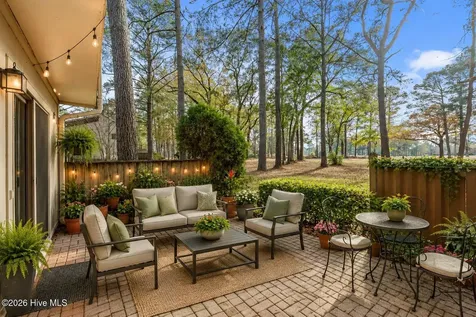 65 Quarterdeck Townes New Bern NC 28562