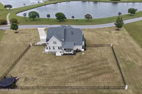 1357 Autumn Lakes Drive Grimesland NC 27837