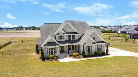 1357 Autumn Lakes Drive Grimesland NC 27837