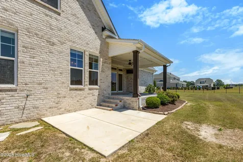 1357 Autumn Lakes Drive Grimesland NC 27837