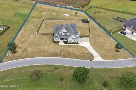 1357 Autumn Lakes Drive Grimesland NC 27837