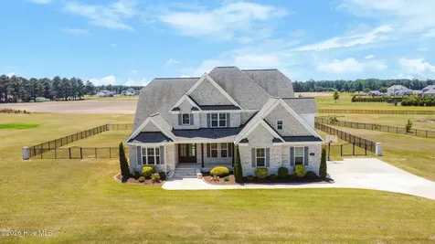 1357 Autumn Lakes Drive Grimesland NC 27837