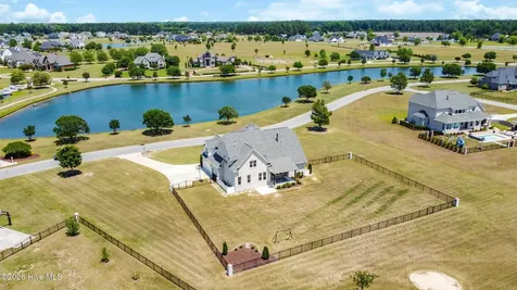 1357 Autumn Lakes Drive Grimesland NC 27837