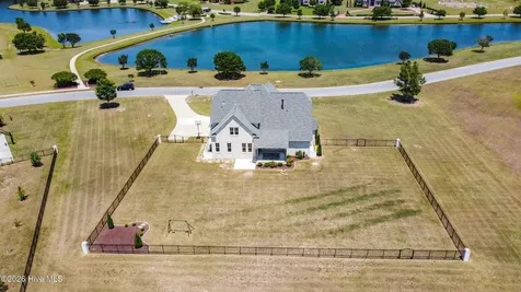 1357 Autumn Lakes Drive Grimesland NC 27837
