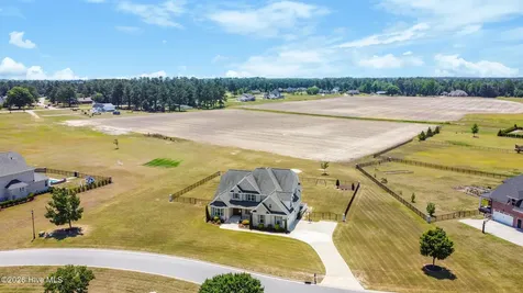 1357 Autumn Lakes Drive Grimesland NC 27837