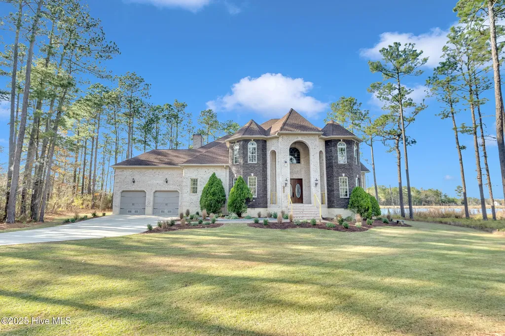114 Jacks Creek Drive Belhaven NC 27810