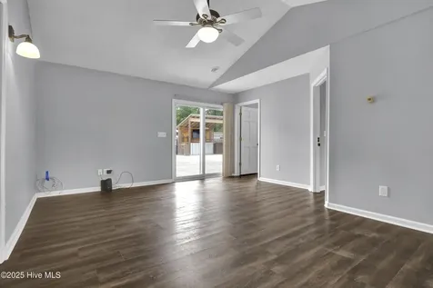 4013 Claymore Drive Wilmington NC 28405