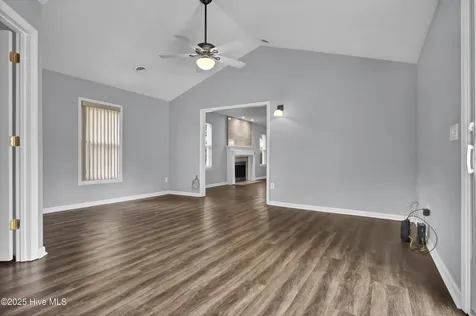 4013 Claymore Drive Wilmington NC 28405