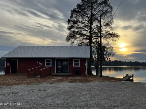 172 Bethel Fishing Center Road Hertford NC 27944