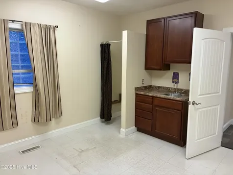 1177 N Road Street Elizabeth City NC 27909