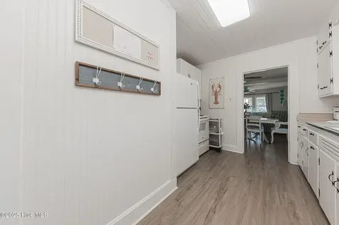520 W Corbett Avenue Swansboro NC 28584