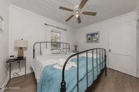 520 W Corbett Avenue Swansboro NC 28584