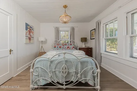 520 W Corbett Avenue Swansboro NC 28584