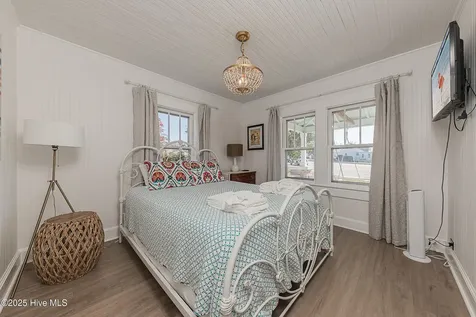520 W Corbett Avenue Swansboro NC 28584