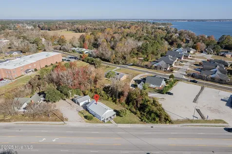 520 W Corbett Avenue Swansboro NC 28584