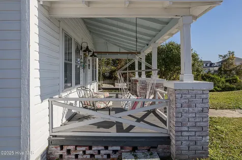 520 W Corbett Avenue Swansboro NC 28584