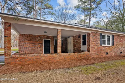 108 Ridgewood Circle Washington NC 27889