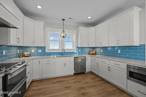 2307 Emerald Drive Emerald Isle NC 28594