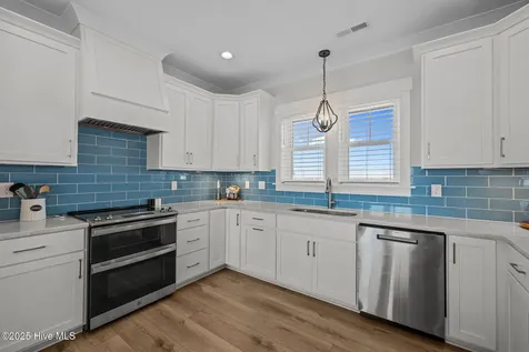 2307 Emerald Drive Emerald Isle NC 28594