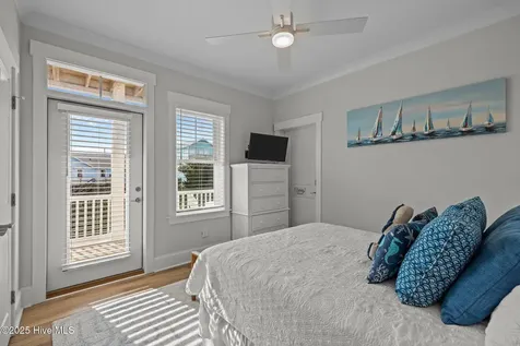 2307 Emerald Drive Emerald Isle NC 28594