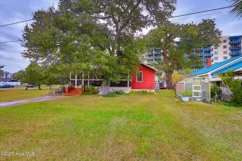 113 Lake Avenue Morehead City NC 28557