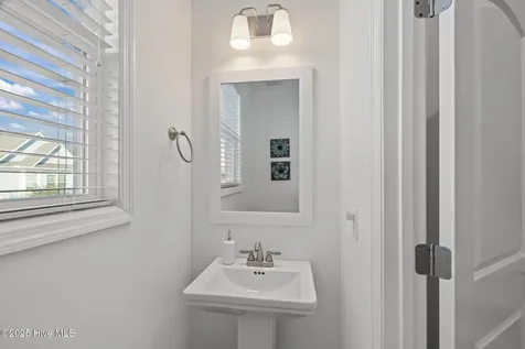 208 Gray Duck Drive Beaufort NC 28516