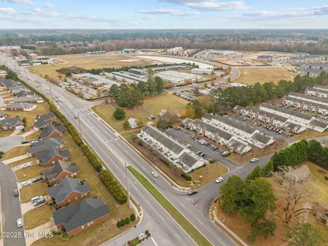4105 Dudleys Grant Drive Winterville NC 28590