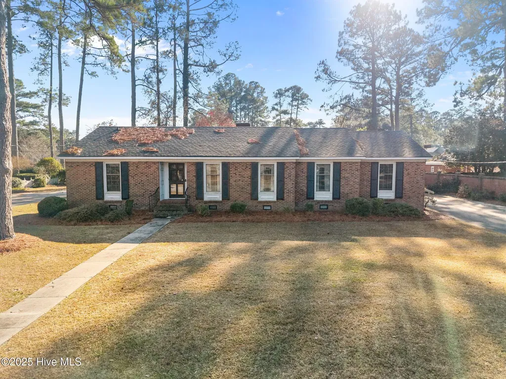 1206 W Highland Avenue Kinston NC 28501