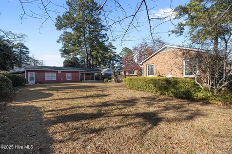 1206 W Highland Avenue Kinston NC 28501