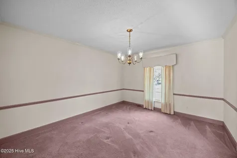 1206 W Highland Avenue Kinston NC 28501