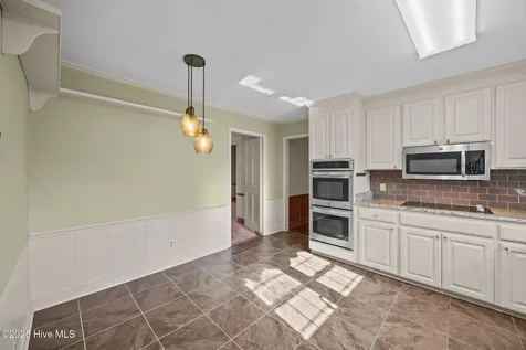 1206 W Highland Avenue Kinston NC 28501