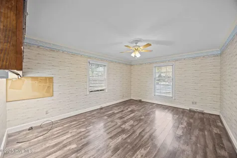 1206 W Highland Avenue Kinston NC 28501