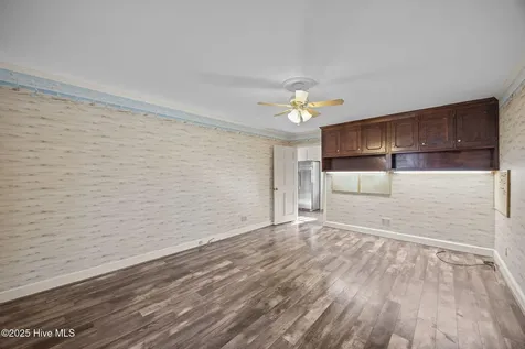 1206 W Highland Avenue Kinston NC 28501