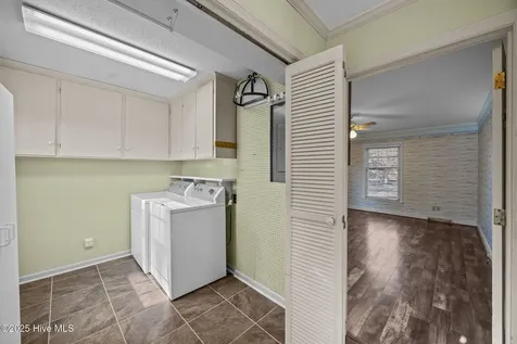 1206 W Highland Avenue Kinston NC 28501