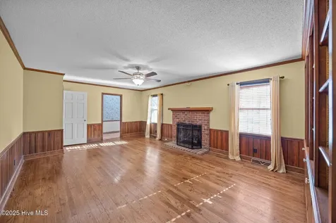 1206 W Highland Avenue Kinston NC 28501