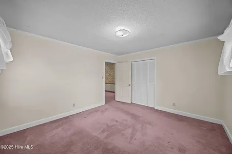 1206 W Highland Avenue Kinston NC 28501