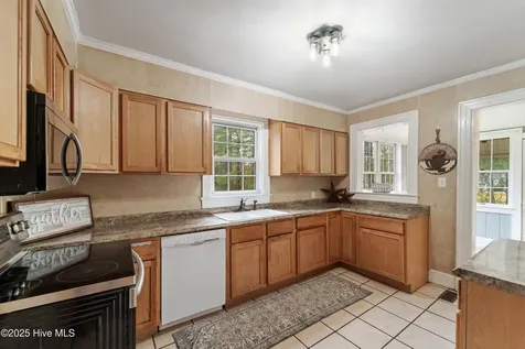190 Huffmantown Road Richlands NC 28574