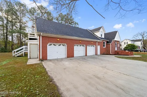190 Huffmantown Road Richlands NC 28574