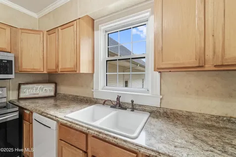 190 Huffmantown Road Richlands NC 28574