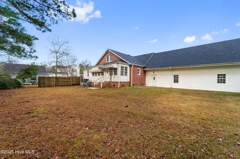 190 Huffmantown Road Richlands NC 28574