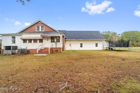 190 Huffmantown Road Richlands NC 28574