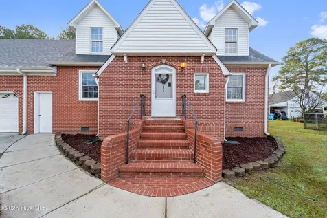 190 Huffmantown Road Richlands NC 28574