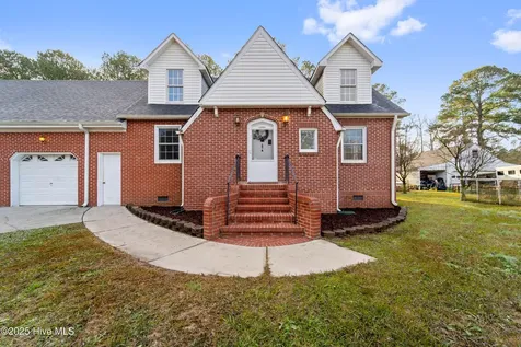 190 Huffmantown Road Richlands NC 28574