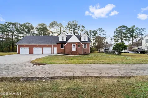190 Huffmantown Road Richlands NC 28574